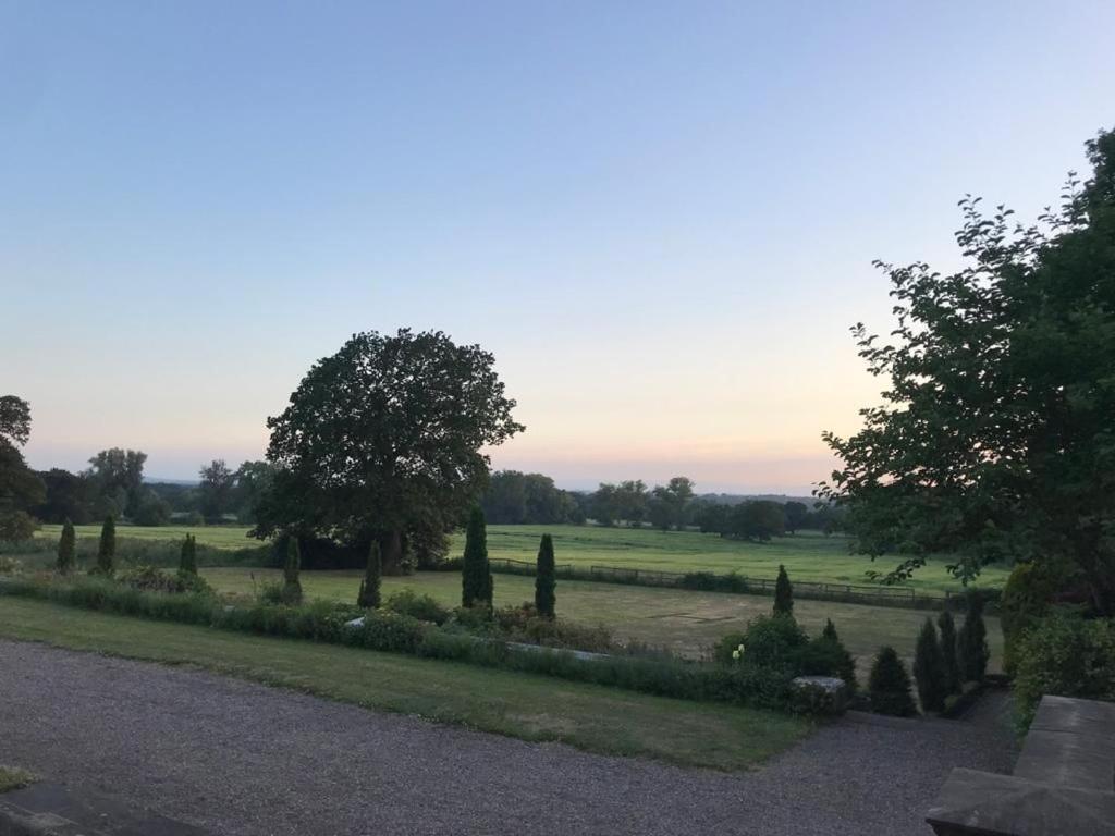Willington Hall Hotel Tarporley Εξωτερικό φωτογραφία